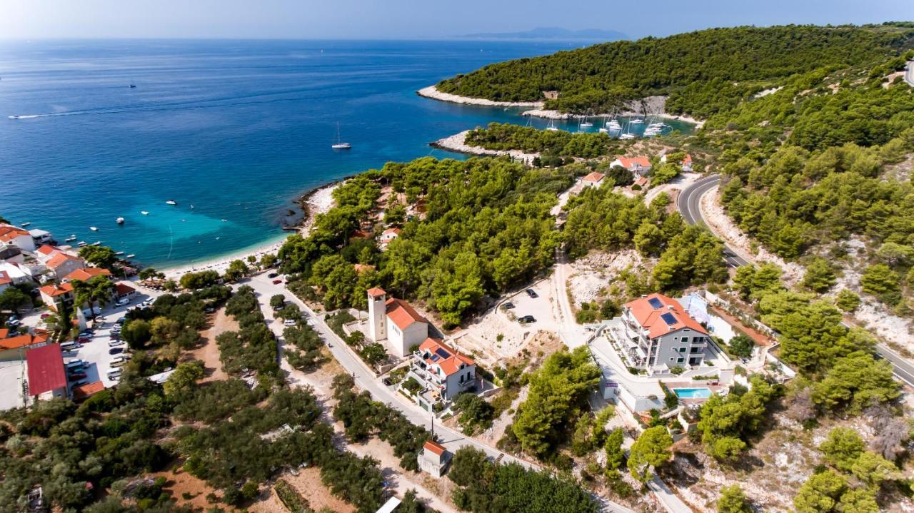 Luxurious Apartments Maslina With Beach Milna  Eksteriør bilde